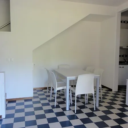 Charming Two-storey Flat