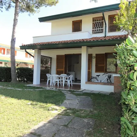 Villa Charming Two-storey Flat Bibione