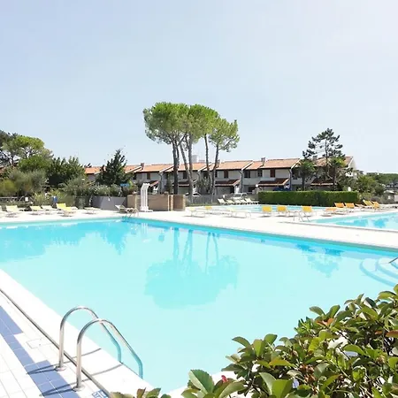 Villa Charming Two-storey Flat Bibione